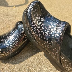 Dankso professional nursing shoes